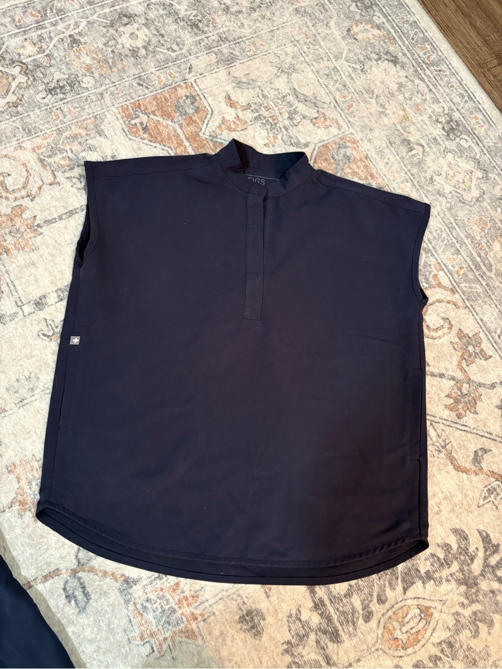 Figs Rafaela Scrub Top Size xxs Quiet Navy
